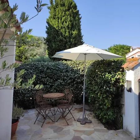 Charmante Petite Maison A L'entree De Tropez * سان تروبيه