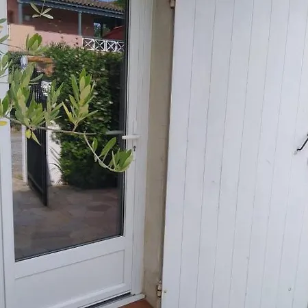 Charmante Petite Maison A L'entree De Tropez 別荘 サントロペ