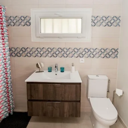 Charmante Petite Maison A L'éntrée De Tropez *