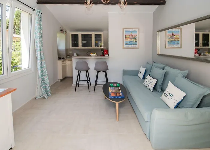 Charmante Petite Maison A L'entree De Tropez Casa de Férias Saint-Tropez