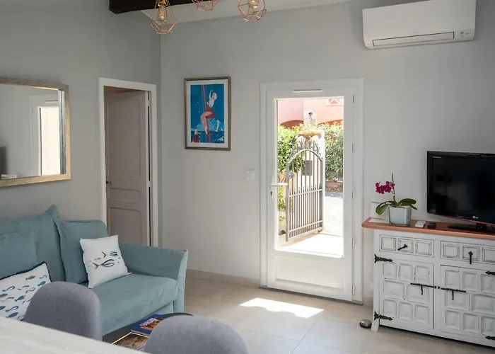 Будинок відпочинку Charmante Petite Maison A L'entree De Tropez Сен-Тропе